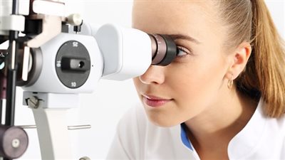 لمرضى الضمور البقعي..علماء يبتكرون تقنية جديدة لـ إنتاج خلايا العين بالطباعة الثلاثية