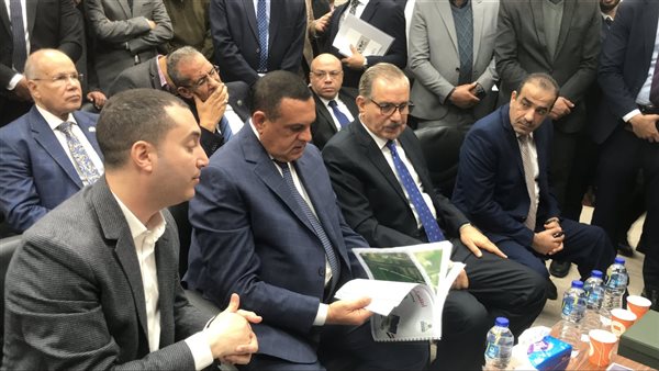 وزير التنمية المحلية