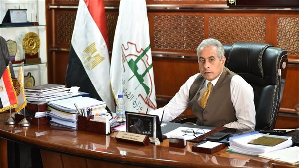 وزير القوى العاملة