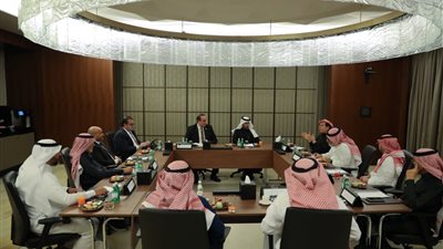 رئيس الرعاية الصحية يبحث مع كبار المسئولين والمستثمرين بالسعودية التعاون في القطاع الطبي