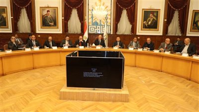 محافظ القاهرة: تسهيلات لإقامة أكبر عدد من المنافذ لتوفير السلع بأسعار مناسبة 