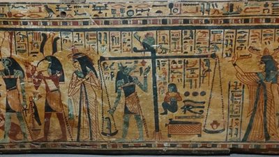 متحف شرم الشيخ يعرض منظر محاكمة الموتى من تابوت منشدة آمون بالكرنك