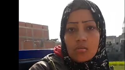 حامل في الشهر الخامس وبشتغل عشان أعالج أمي.. عبير سيدة عشرينية تتجول لبيع الفاكهة بالشرقية | بث مباشر 