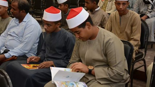 مجلة نور تلتقي بطلاب