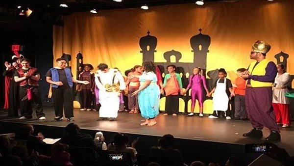 المسرح المدرسي 