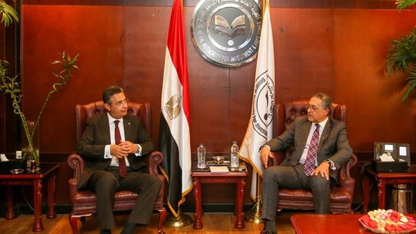 هيئتي الاستثمار والبريد