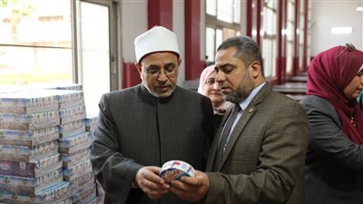 رئيس جامعة الأزهر يتفقد المدينة الجامعية للطالبات.. ويؤكد: خدمة طلاب العلم شرفٌ كبيرٌ