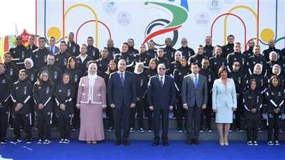 السيسي في حفل قادرون باختلاف بمركز المنارة للمؤتمرات