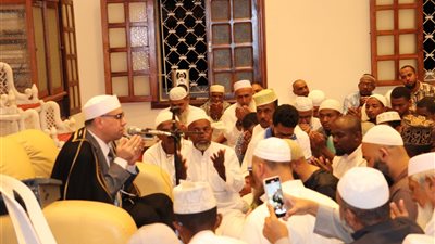 لقاءات وحفلات قرآنية.. استقبال حافل للقارئ الإذاعي عبد الناصر حرك بدولة مدغشقر | صور