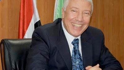 رئيس قضايا الدولة يهنئ الرئيس السيسي بعيد الفطر