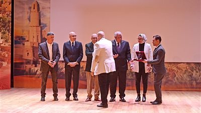 مؤتمر أدباء مصر يكرم عددا من الكتاب المؤثرين في الثقافة المصرية