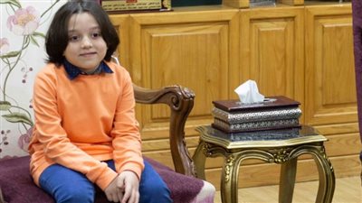 الطفل عمر عبقري الرياضيات لـ القاهرة 24: فخور بنفسي.. ومتحمس للقاء وزير التعليم