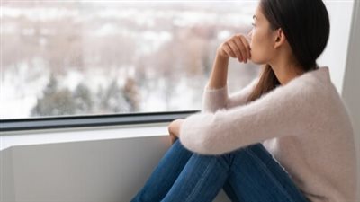 دراسة تكشف: تقليل السعرات الحرارية يرتبط بزيادة أعراض الاكتئاب