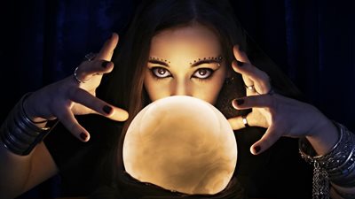 الأزهر للفتوى: سؤال المُنجمين والعرافين عن الغيبيات مع استقبال العام الجديد محرم