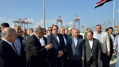 وزير النقل: محطة تحيا مصر مشروع مهم يتيح 1500 فرصة عمل مباشرة