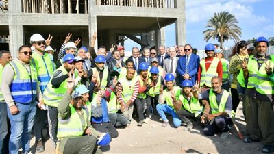 وزير الاتصالات يتفقد أعمال الإنشاءات بمركز إبداع مصر الرقمية بجامعة طنطا