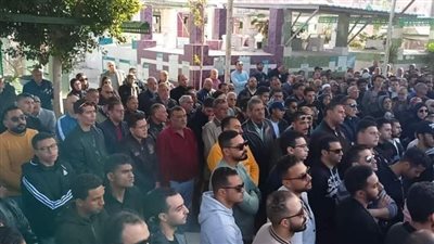 تشييع جثمان أستاذة جامعية توفيت بتوقف مفاجئ في القلب ببورسعيد | صور