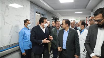 وزير الصحة يوجه بإعداد رسم هندسي وخطة زمنية لإنشاء مركز طبي وإدارة طبية بأشمون