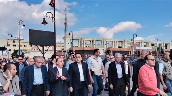 رئيس الوزراء في جولة