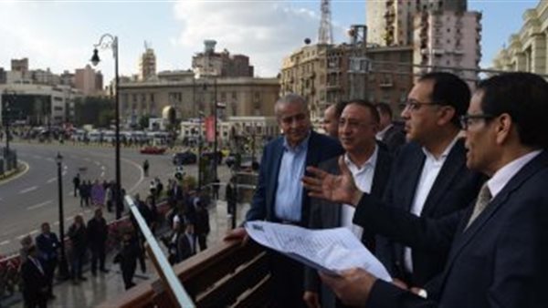 رئيس الوزراء في جولة