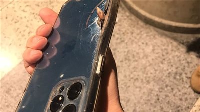 موبايل ينقذ صاحبه من الموت في احتفالات رأس السنة 2023 بـ لبنان