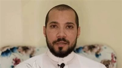 دخلت لإزالة كيس دهني فخرجت ميتة.. مصدر مقرب من عبد الله رشدي يكشف ما حدث لزوجته داخل مستشفى شهير بالتجمع