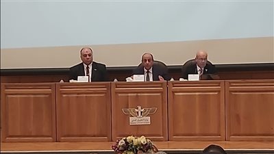 وزير الطيران: أنفقنا مليار جنيه على مطار شرم الشيخ في التجديد الأخير 