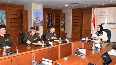 وزيرة التضامن تلتقي مدير إدارة الإشارة لمناقشة الاستفادة من خدمات شبكة الطوارئ والسلامة العامة