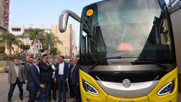 جانب من إستلام الأتوبيسات