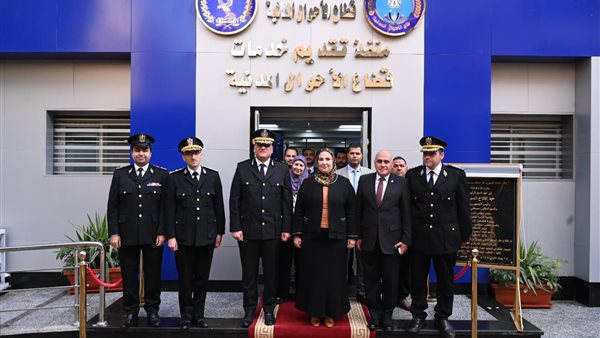 وزيرة التضامن تفتتح