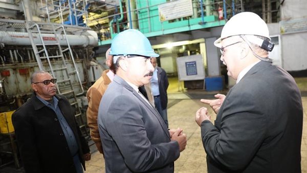 محافظ أسوان