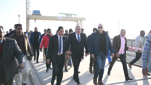 وزير المواد المائية