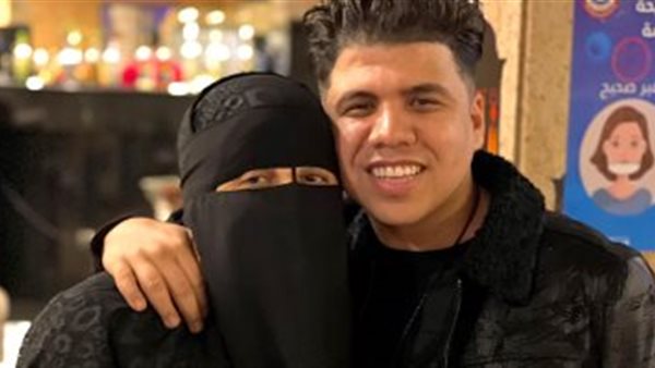 عمر كمال ووالدته