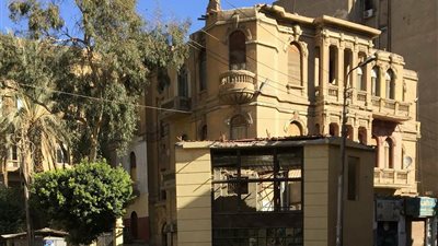 تأكيدا لـ القاهرة 24.. تشكيل لجنة هندسية للتأكد من وجوب إخلاء وهدم منزل عباس العقاد في أسوان | خاص
