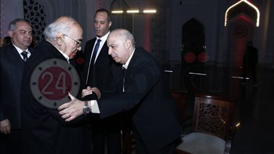 أحدث ظهور لـ الفريق أحمد شفيق في عزاء شقيقة علاء السبع رئيس شعبة السيارات | صور