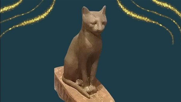  تمثال للمعبودة باستت