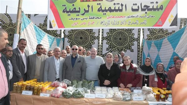 جانب من زيارة المحافظ