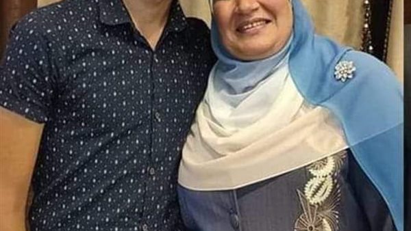 الفقيد ووالدته 