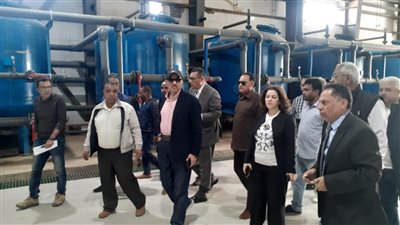 وفدا التخطيط والاستثمار القومي يتابعان الموقف التنفيذي لمشروعات خطة 2022/2023 بالبحر الأحمر