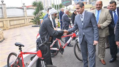 محافظ الغربية يسلم 36 درجة هوائية لـ أبناء وأسر الشهداء والمصابين ضمن مبادرة دراجتك صحتك