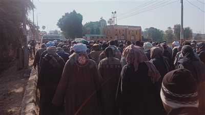 كانت حامل.. تشييع جثمان معلمة أسوان المتوفية بحادث سير في سلطنة عمان لمثواها الأخير