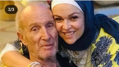 الكلمات أفقر وأقل من اللي جوايا.. أول تعليق من الإعلامية إيمان رياض بعد وفاة والدها