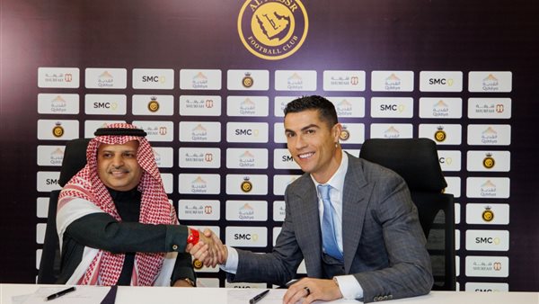 تقديم رونالدو لاعبًا