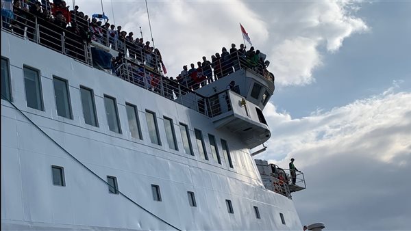 وصول المكتبة العائمة