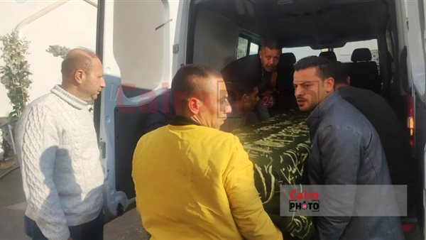 طارق لطفي في جنازة