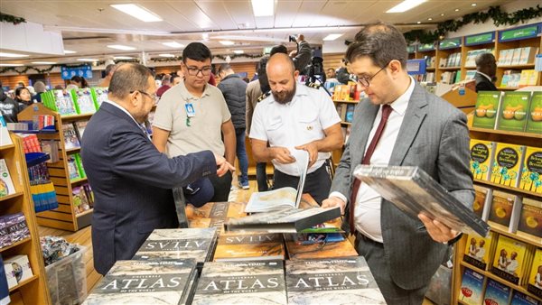 سفينة الكتب العائمة