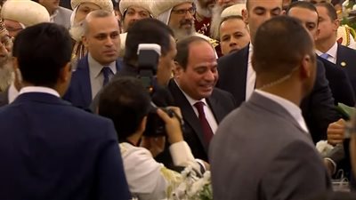 السيسي: أنا شايف الناس في مصر قلقانة.. متقلقوش وأنا مش هخبي عليكم حاجة