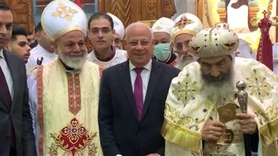 محافظ بورسعيد يشارك الأقباط في قداس عيد الميلاد المجيد | بث مباشر 