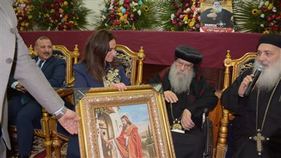 نائب محافظ البحيرة تهنئ الأنبا باخوميوس بعيد الميلاد المجيد بمطرانية دمنهور | صور