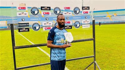 بعد الفوز برباعية.. بلاتي توريه أفضل لاعب فى مباراة بيراميدز والمحلة 